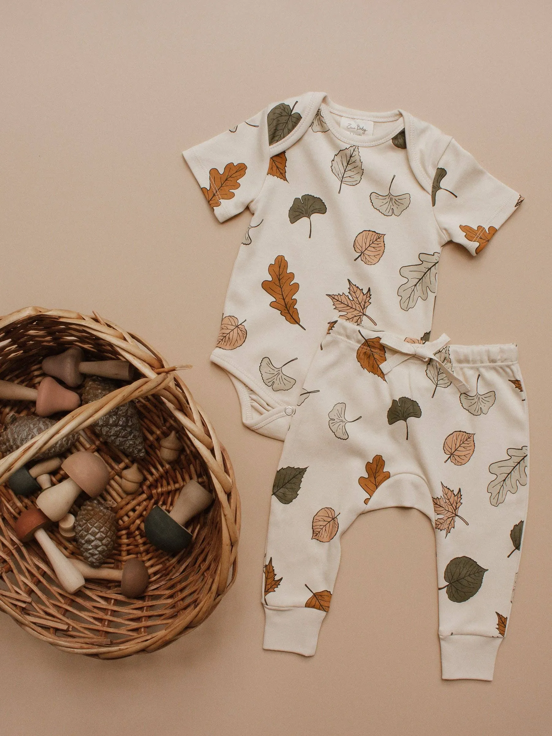 Autumn Leaf Organic Short-Sleeve Bodysuit