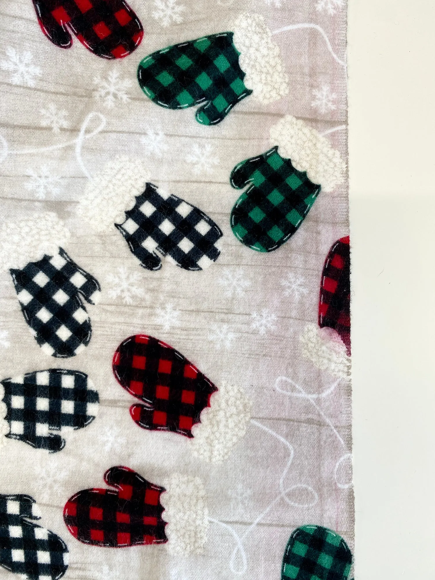 Festive Mitten Print Cotton Flannel Deadstock - Multicolour